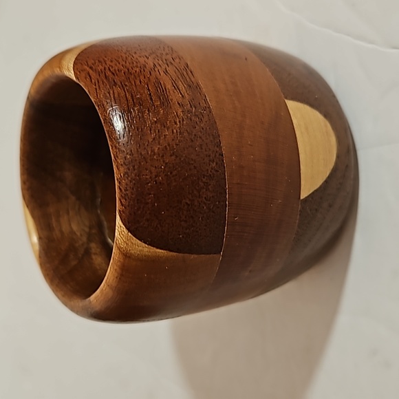 Mid Century Modern Hand turned set of wooden bowls. - Picture 3 of 12
